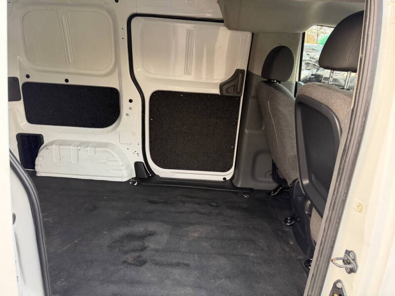 2015 Nissan NV200 SV