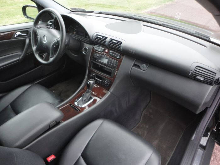 2004 Mercedes-Benz C-Class