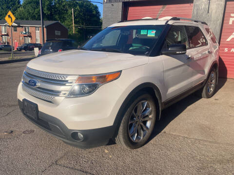 2015 Ford Explorer for sale at Apple Auto Sales Inc in Camillus NY