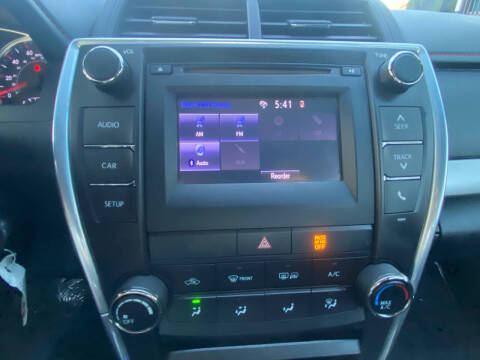 2016 Toyota Camry SE