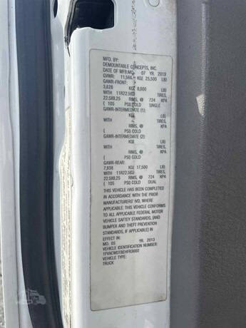 2014 Freightliner M2 106