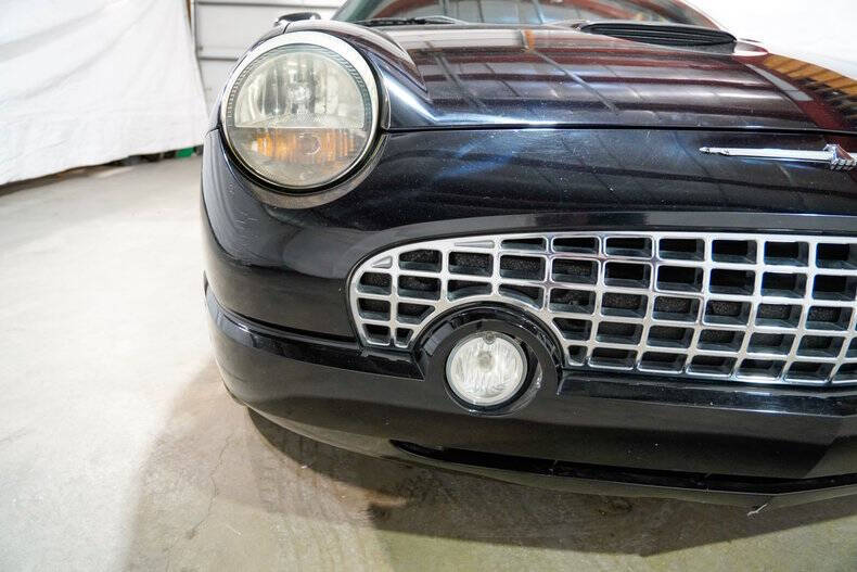 2002 Ford Thunderbird Deluxe