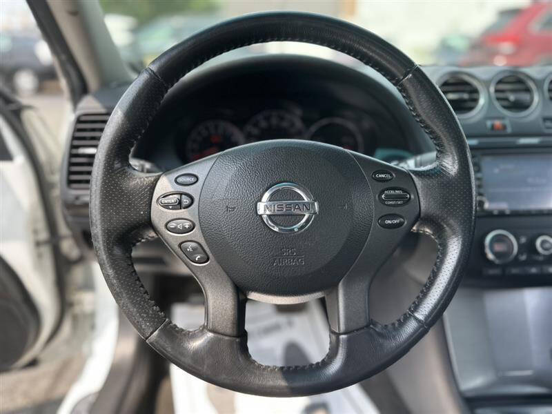 2010 Nissan Altima 3.5 SR