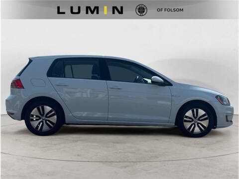 2016 Volkswagen e-Golf SE