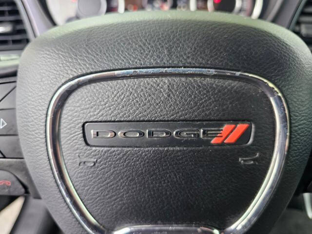 2015 Dodge Challenger SXT