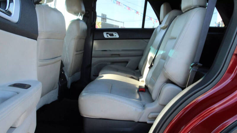 2011 Ford Explorer XLT