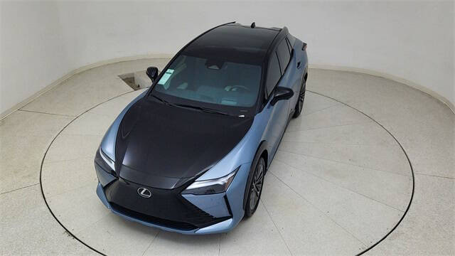 2023 Lexus RZ 450e Luxury