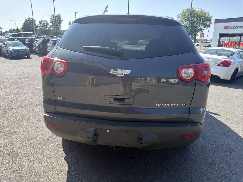 2012 Chevrolet Traverse LS