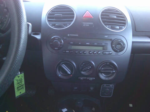 2010 Volkswagen New Beetle