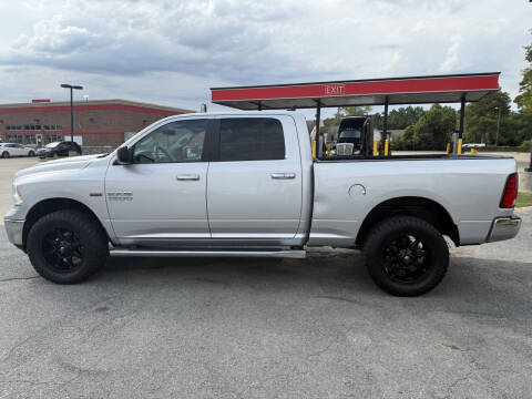 2017 RAM 1500 SLT