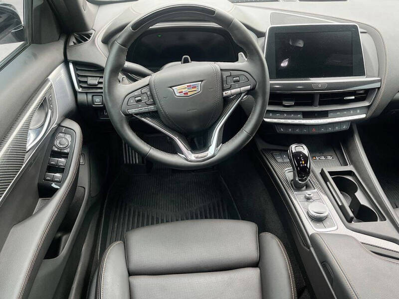 2024 Cadillac CT5-V