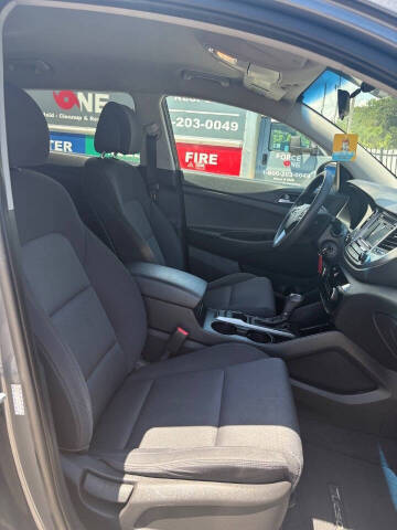 2017 Hyundai Tucson SE