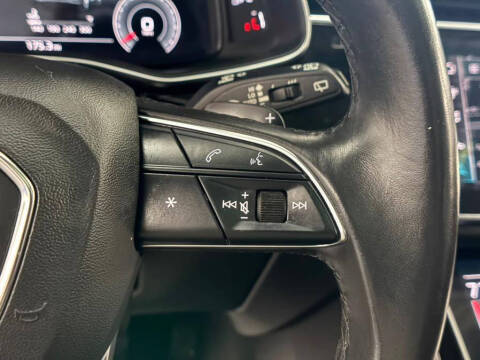 2022 Audi Q7 quattro Premium Plus 55 TFSI