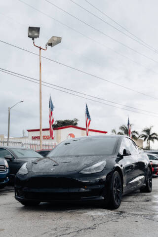 2021 Tesla Model 3 Standard Range Plus