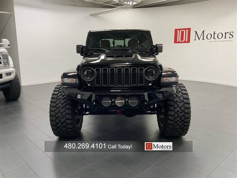 2025 Jeep Gladiator NightHawk