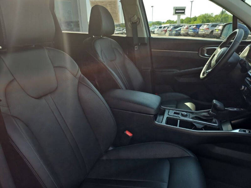 2025 Kia Sorento EX