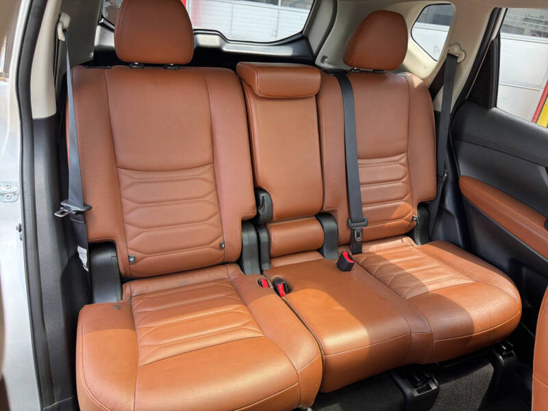 2017 Nissan Rogue SL