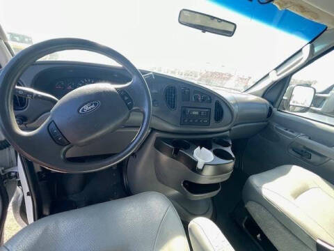 2006 Ford E-Series E-350 SD