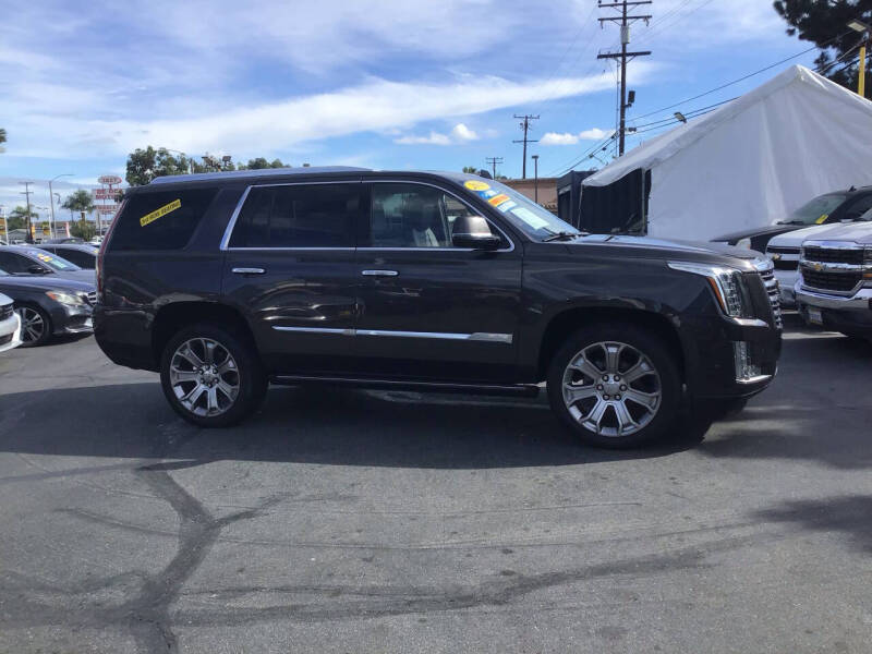 2018 Cadillac Escalade Platinum