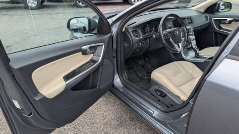 2017 Volvo S60 T5 Dynamic