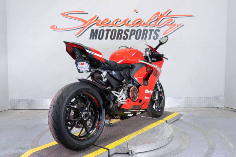 2020 Ducati Panigale V2