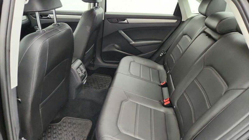 2021 Volkswagen Passat SE