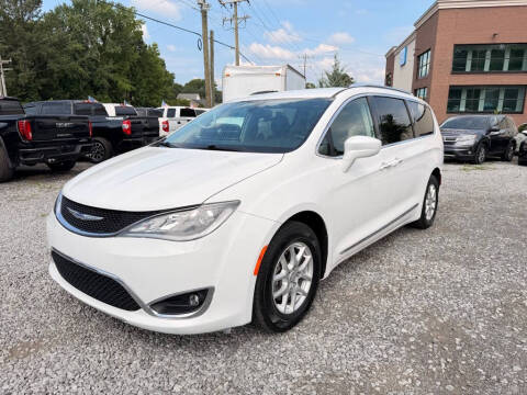 2020 Chrysler Pacifica Touring L Photo