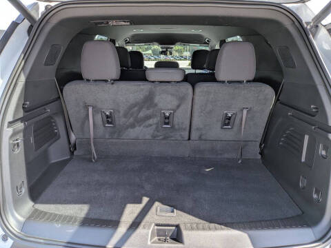 2024 Chevrolet Traverse LS