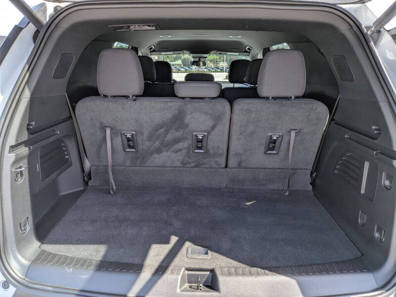 2024 Chevrolet Traverse LS