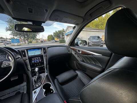 2014 Infiniti Q50 Hybrid Sport