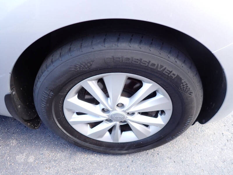 2016 Kia Sedona L