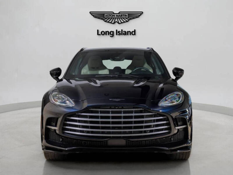 2025 Aston Martin DBX 707