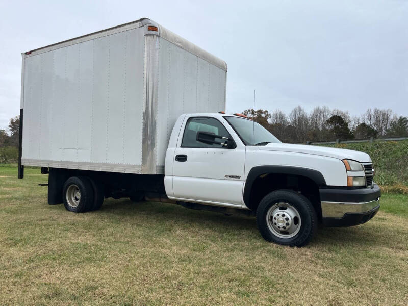 2007 Chevrolet Silverado Classic 3500 Chassis Cab null photo 8