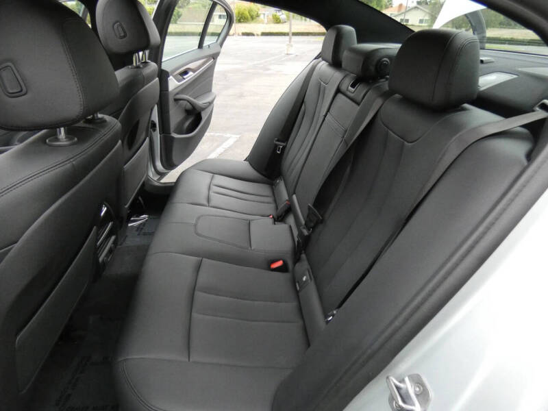 2019 BMW 5 Series 530i