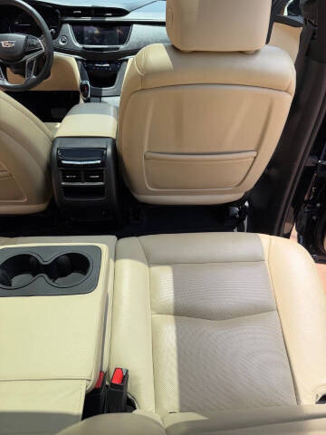 2017 Cadillac XT5 Premium Luxury