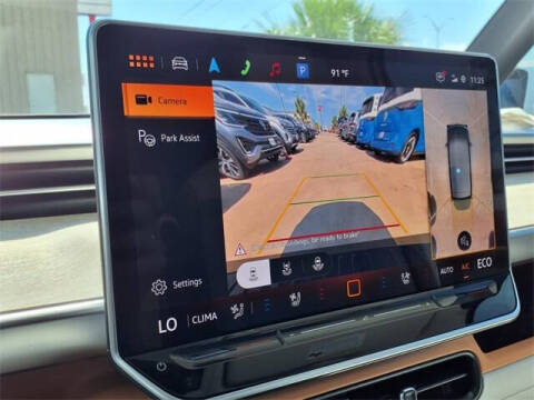 2025 Volkswagen ID. Buzz Pro S Plus 4Motion