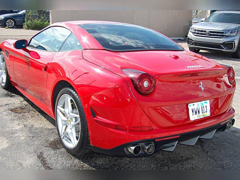 2016 Ferrari California T