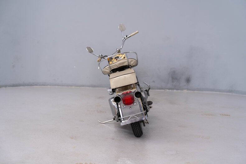 1963 Cushman Super Silver Eagle