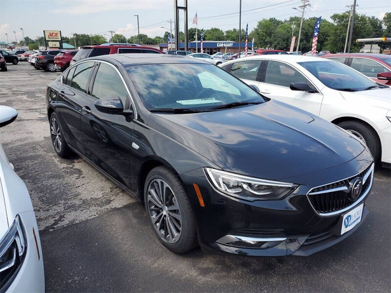2020 Buick Regal Sportback Essence