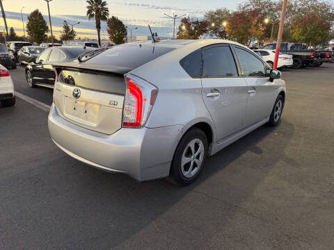 2012 Toyota Prius Two