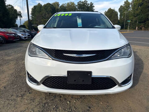 2017 Chrysler Pacifica Touring Plus