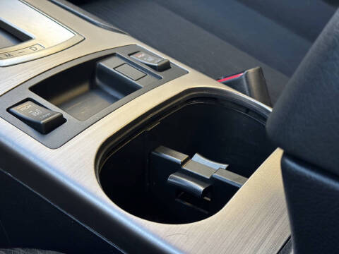 2011 Subaru Legacy 2.5i Premium