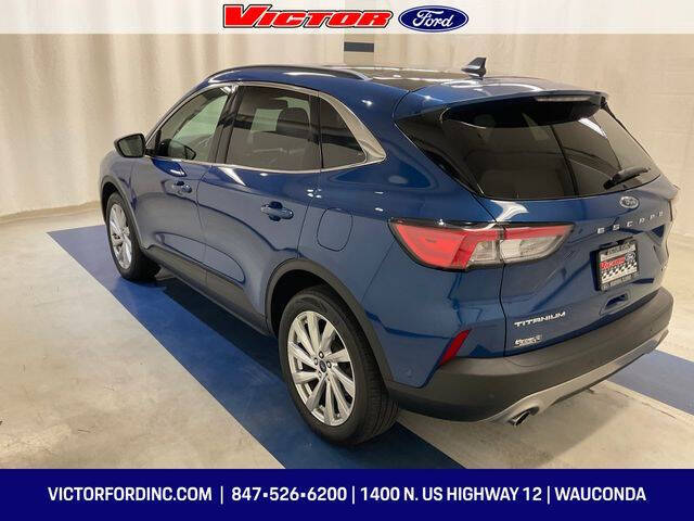 2022 Ford Escape Titanium