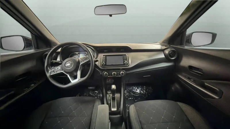 2019 Nissan Kicks S