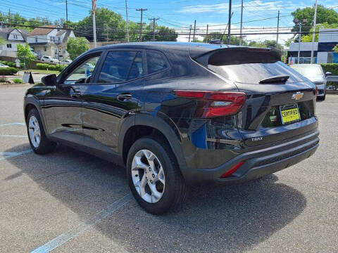 2024 Chevrolet Trax LS