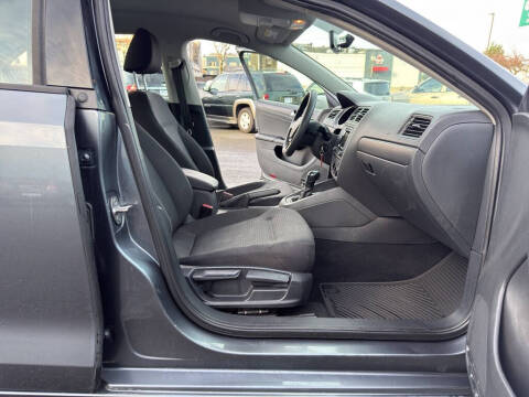 2016 Volkswagen Jetta