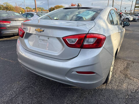 2018 Chevrolet Cruze LS Auto