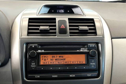 2012 Toyota Corolla LE