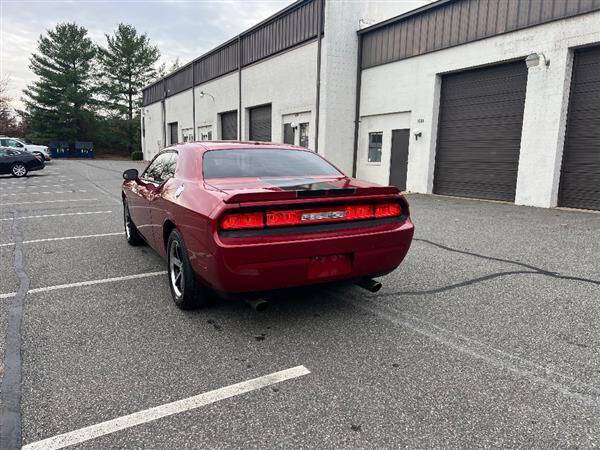 2010 Dodge Challenger SE