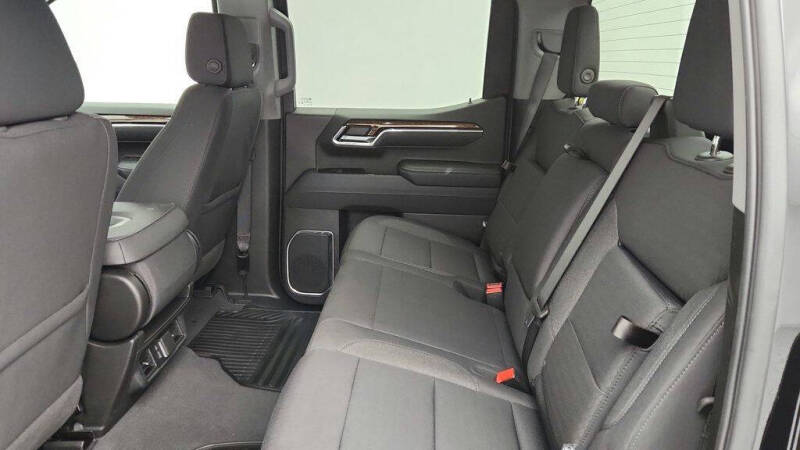 2025 GMC Sierra 1500 Elevation Standard